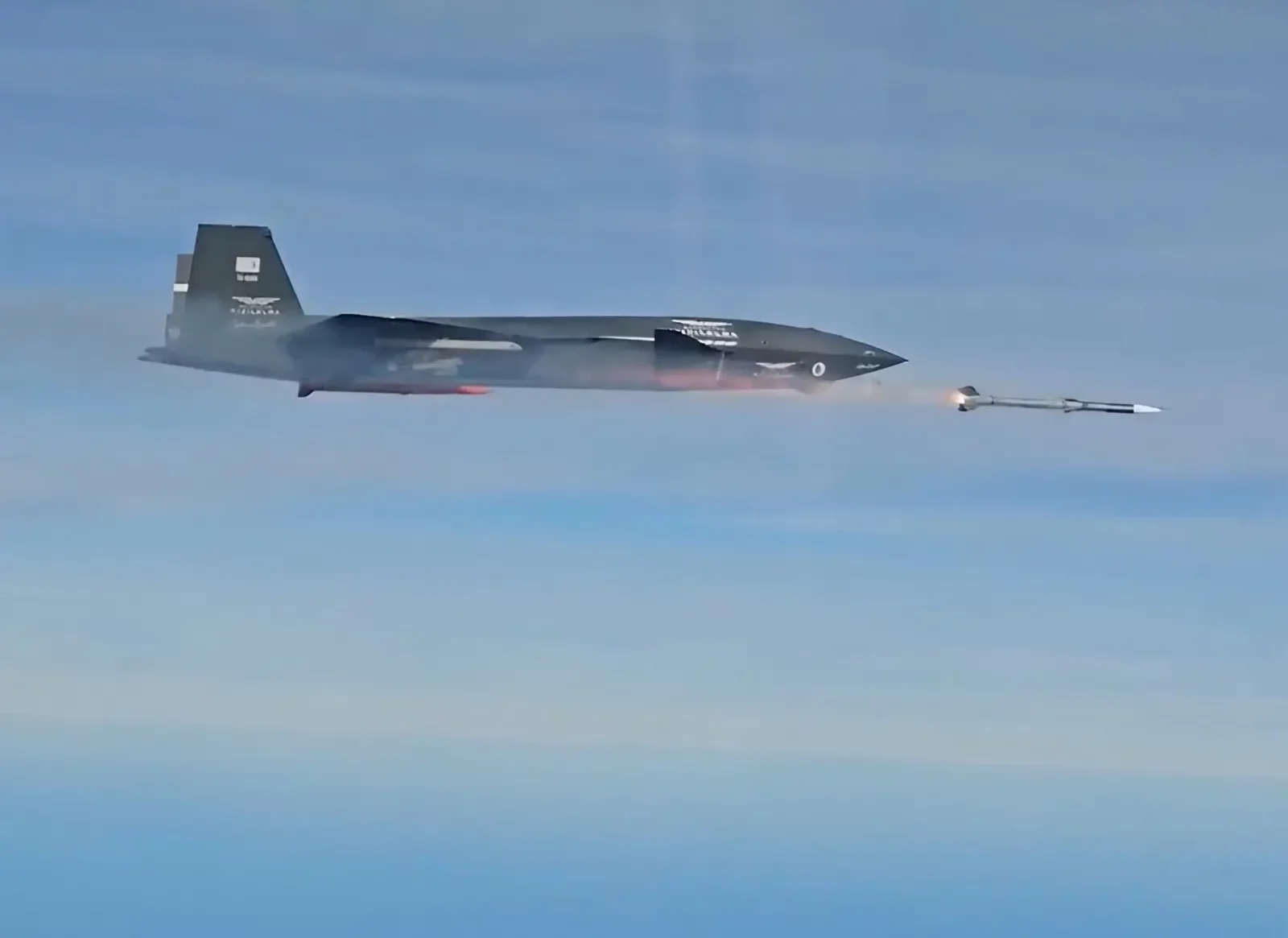 KIZILELMA Hava Hava Füzesi Gökdoğan Atış Testi