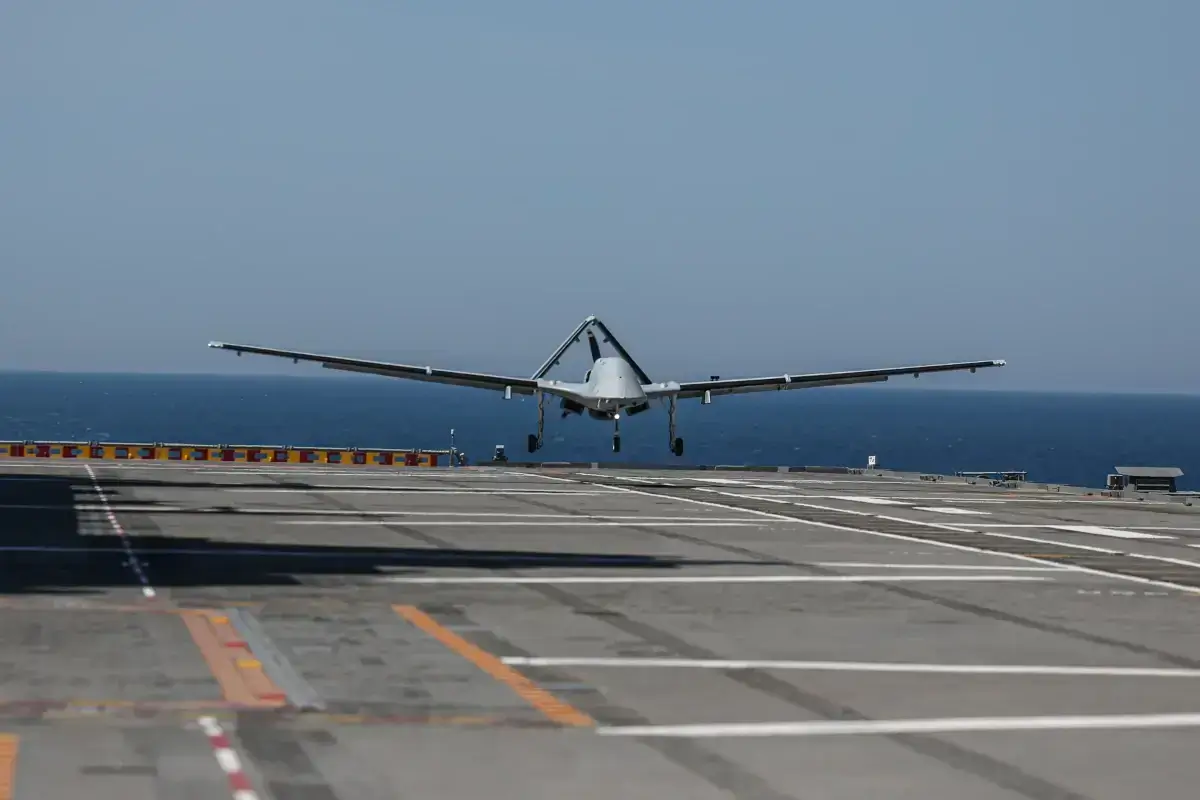 Bayraktar TB3, TCG Anadolu İnişi