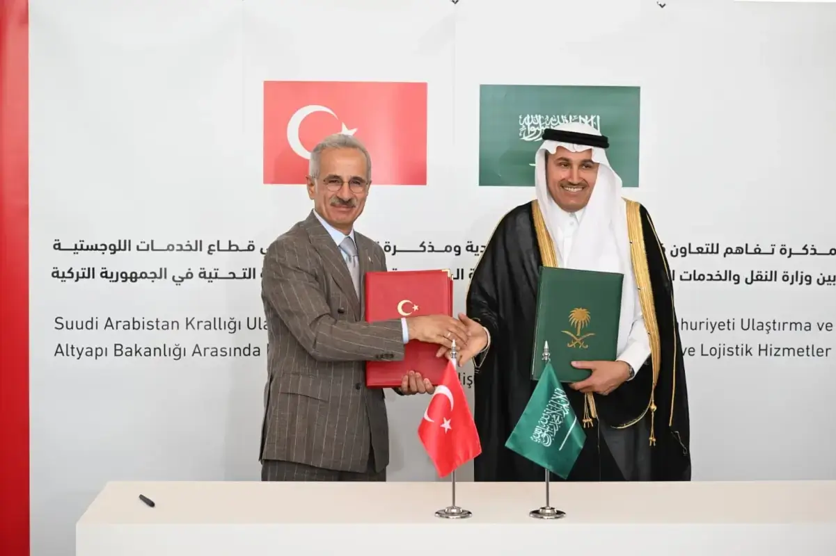 Türkiye ve Suudi Arabistan Arasında Ulaşım İş Birliği / Ulaştırma Bakanlığı