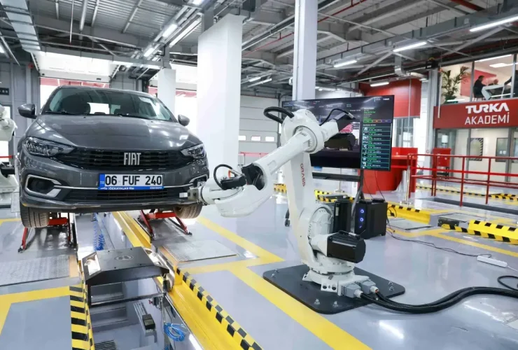 Robotics and Artificial Intelligence Use Begins in Vehicle Inspection / Altınay Robot