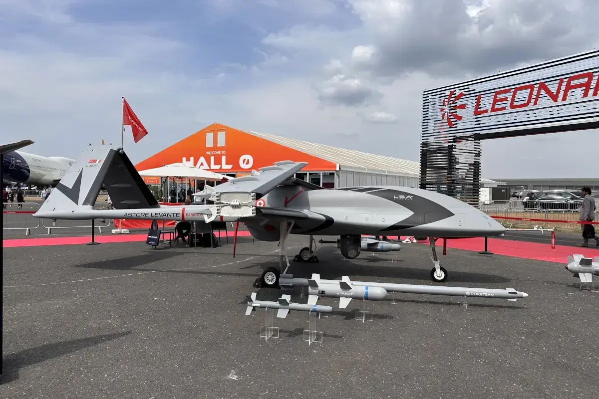 LBA Astore Levante - Farnborough 26 / Erkan Alkanat